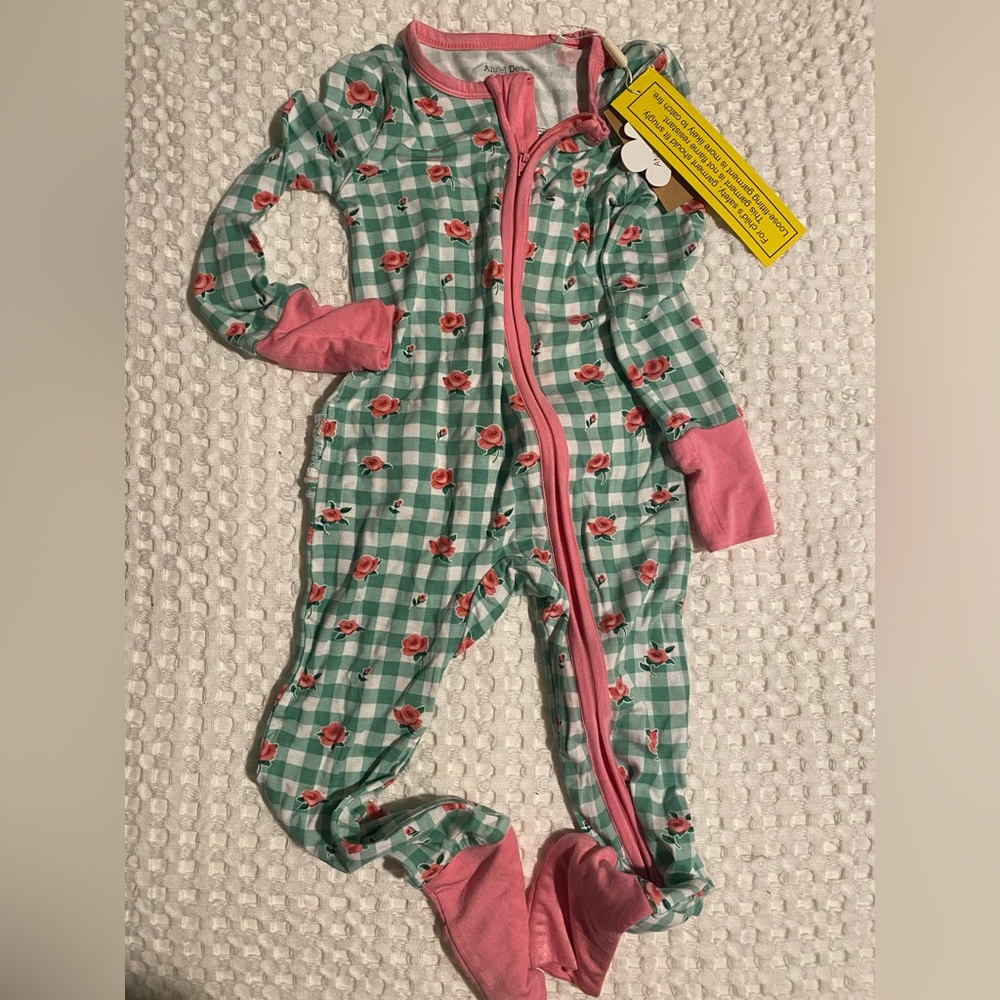 Never worn! NWT toddler pajama 18-24m